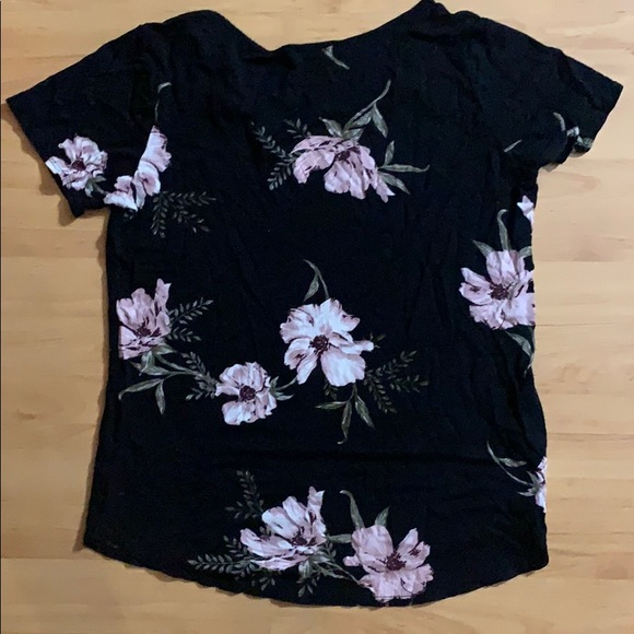 Dynamite Floral Shirt - Picture 4 of 4